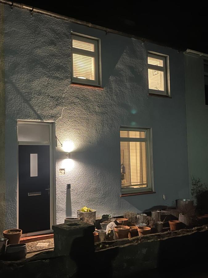 Crown Street Room Only Accommodation Seahouses Bagian luar foto